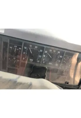 INTERNATIONAL 4900 Instrument Cluster