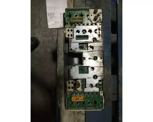 INTERNATIONAL 4900 Instrument Cluster