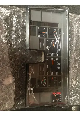 INTERNATIONAL 4900 Instrument Cluster