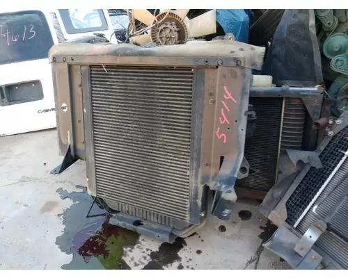 INTERNATIONAL 4900 Intercooler