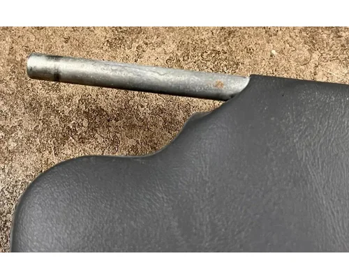 INTERNATIONAL 4900 Interior Sun Visor