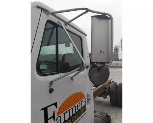 INTERNATIONAL 4900 MIRROR ASSEMBLY CABDOOR