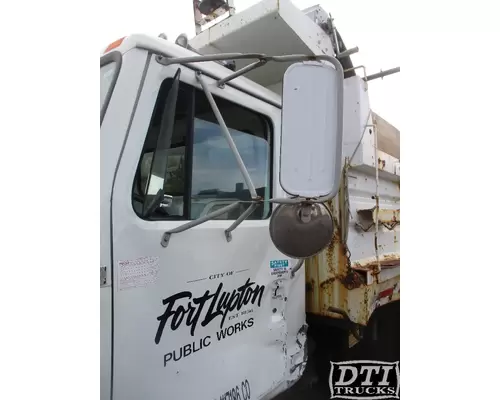 INTERNATIONAL 4900 Mirror (Side View)