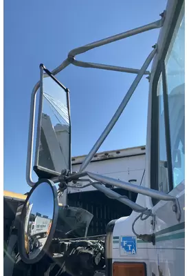 INTERNATIONAL 4900 Side View Mirror