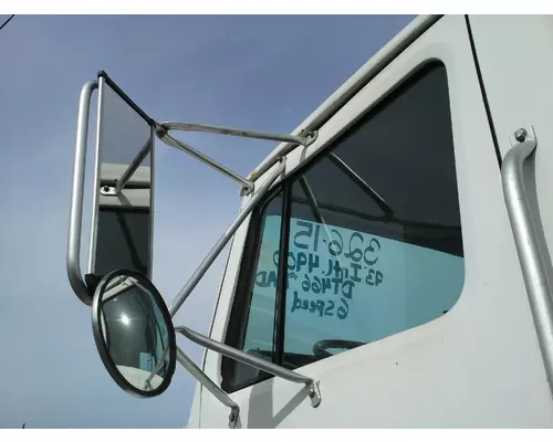 INTERNATIONAL 4900 Side View Mirror