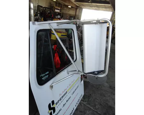 INTERNATIONAL 4900 Side View Mirror