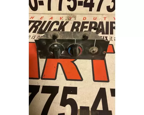 INTERNATIONAL 4900 Temperature Control