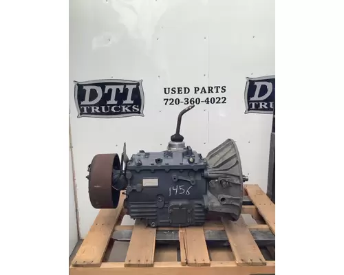 INTERNATIONAL 4900 Transmission Assembly