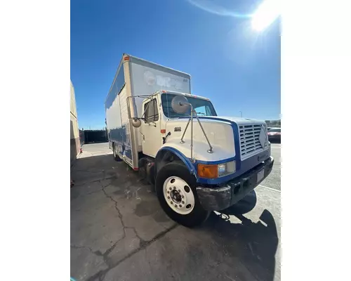 INTERNATIONAL 4900 Vehicle For Sale