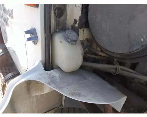INTERNATIONAL 4900 WINDSHIELD WASHER RESERVOIR