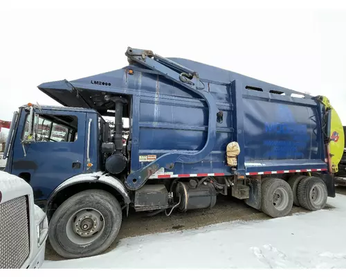 INTERNATIONAL 5000 Body  Bed