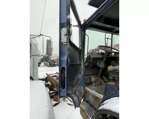 INTERNATIONAL 5000 Body  Bed