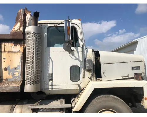 INTERNATIONAL 5000 Cab Assembly