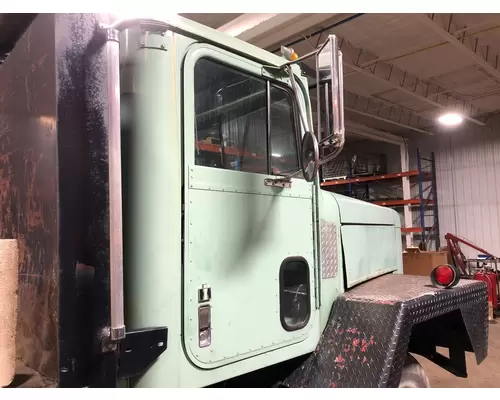 INTERNATIONAL 5000 Cab Assembly