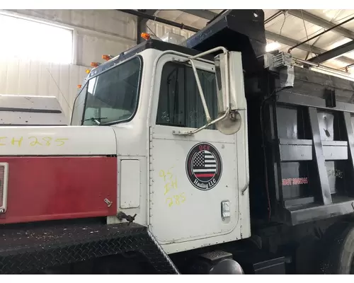 INTERNATIONAL 5000 Cab Assembly