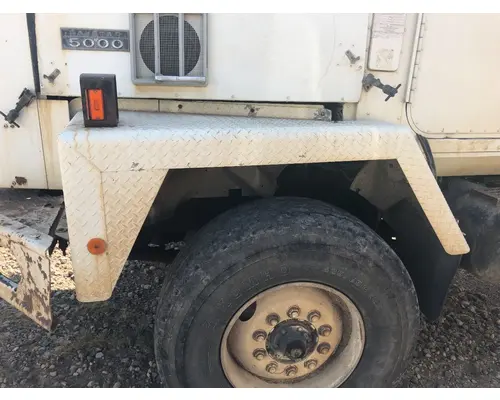 INTERNATIONAL 5000 Fender