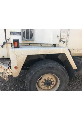 INTERNATIONAL 5000 Fender