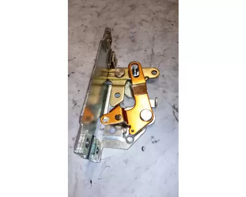 INTERNATIONAL 5000 Latches and Locks
