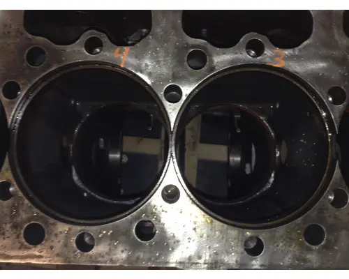 INTERNATIONAL 530 Engine Block