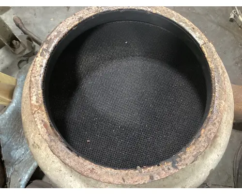 INTERNATIONAL 530 Exhaust DPF Assembly