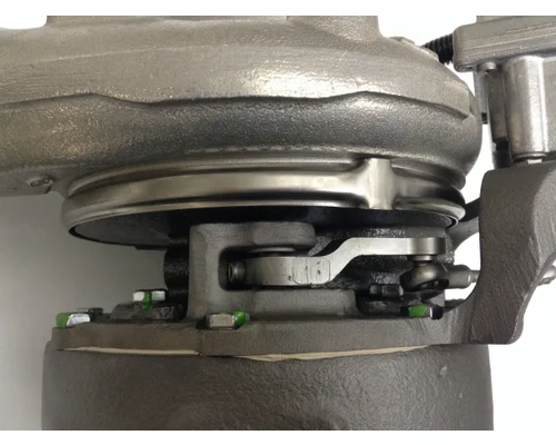 INTERNATIONAL 530 TurbochargerSupercharger
