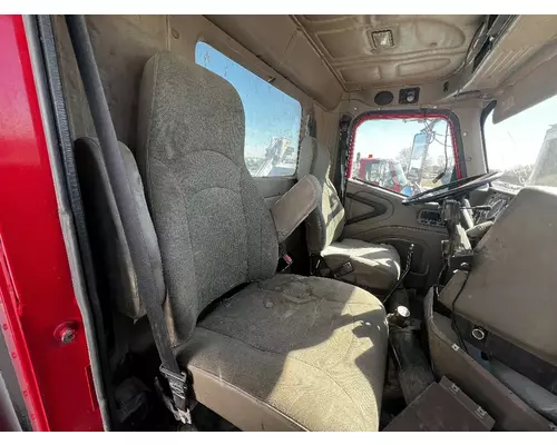 INTERNATIONAL 5500I Cab