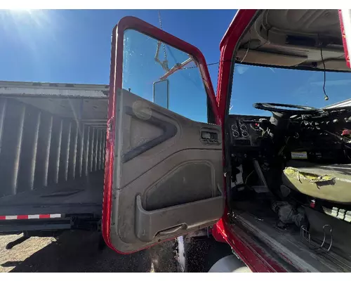 INTERNATIONAL 5500I Door Assembly, Front