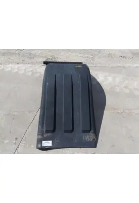 INTERNATIONAL 5500I FENDER, QUARTER/HALF REAR