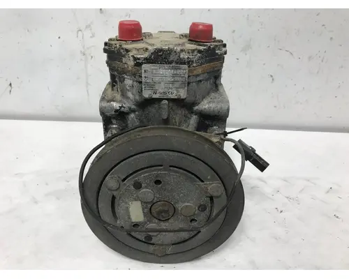 INTERNATIONAL 5600I Air Conditioner Compressor