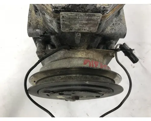 INTERNATIONAL 5600I Air Conditioner Compressor