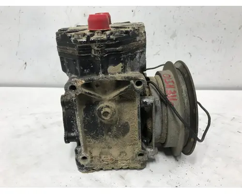 INTERNATIONAL 5600I Air Conditioner Compressor