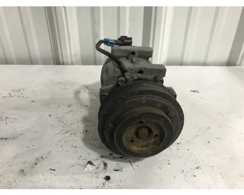 INTERNATIONAL 5600I Air Conditioner Compressor