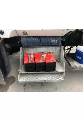 INTERNATIONAL 5600I Battery Box