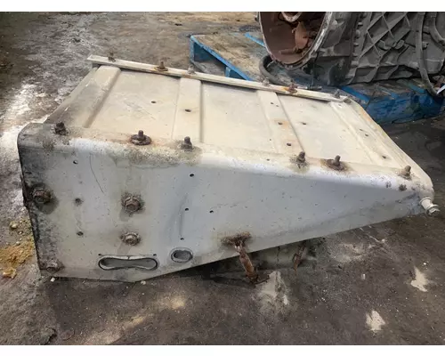 INTERNATIONAL 5600I Battery Box
