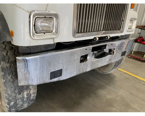 INTERNATIONAL 5600I Bumper Assembly, Front