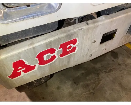 INTERNATIONAL 5600I Bumper Assembly, Front