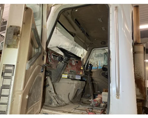 INTERNATIONAL 5600I Cab Assembly