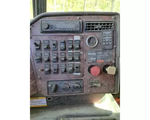 INTERNATIONAL 5600I Cab