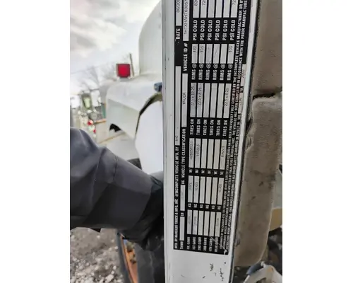 INTERNATIONAL 5600I Complete Vehicle