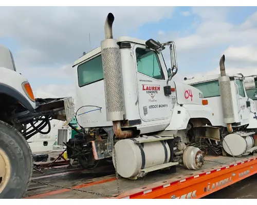 INTERNATIONAL 5600I Complete Vehicle