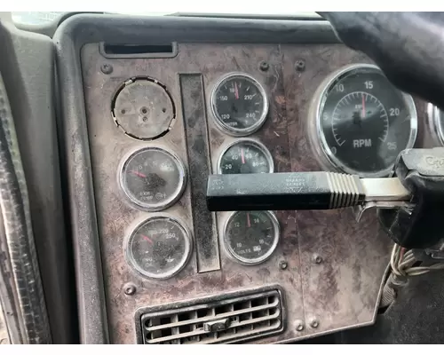 INTERNATIONAL 5600I Dash Assembly