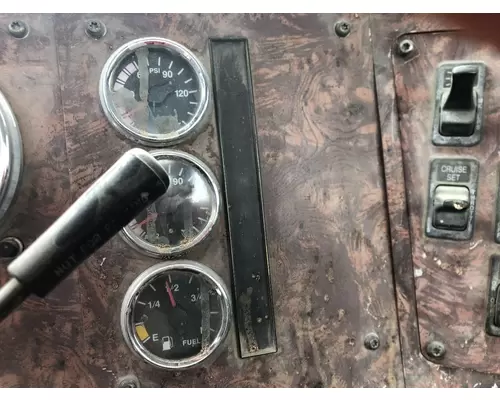 INTERNATIONAL 5600I Dash Assembly