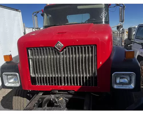 INTERNATIONAL 5600I Grille