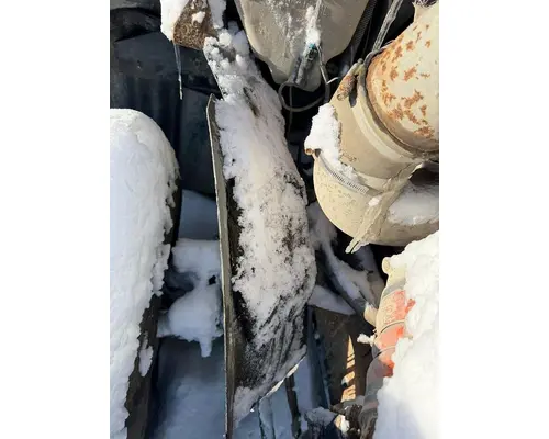 INTERNATIONAL 5600I Inner Fender