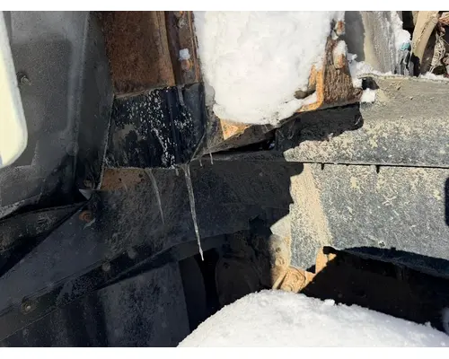 INTERNATIONAL 5600I Inner Fender