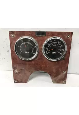 INTERNATIONAL 5600I Instrument Cluster