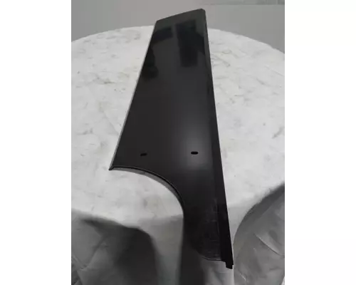 INTERNATIONAL 5600I Side Fairing