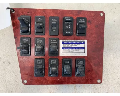 INTERNATIONAL 5600 Switch Panel
