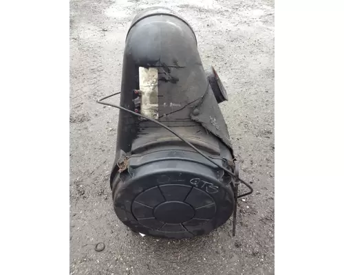 INTERNATIONAL 5600i Air Cleaner