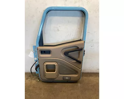 INTERNATIONAL 5600i Door Assembly, Front
